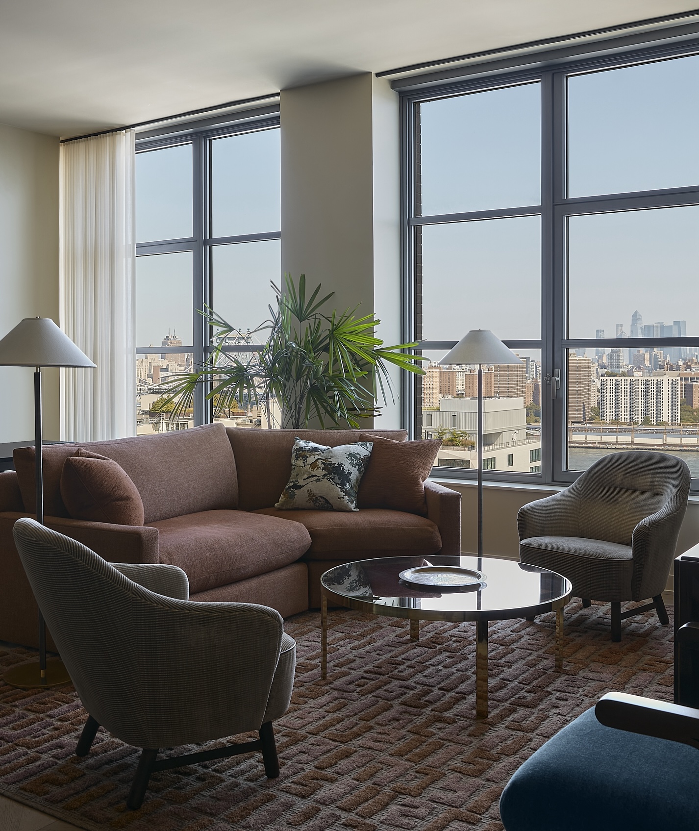 EFuerniss_JSI_180FrontSt_22280